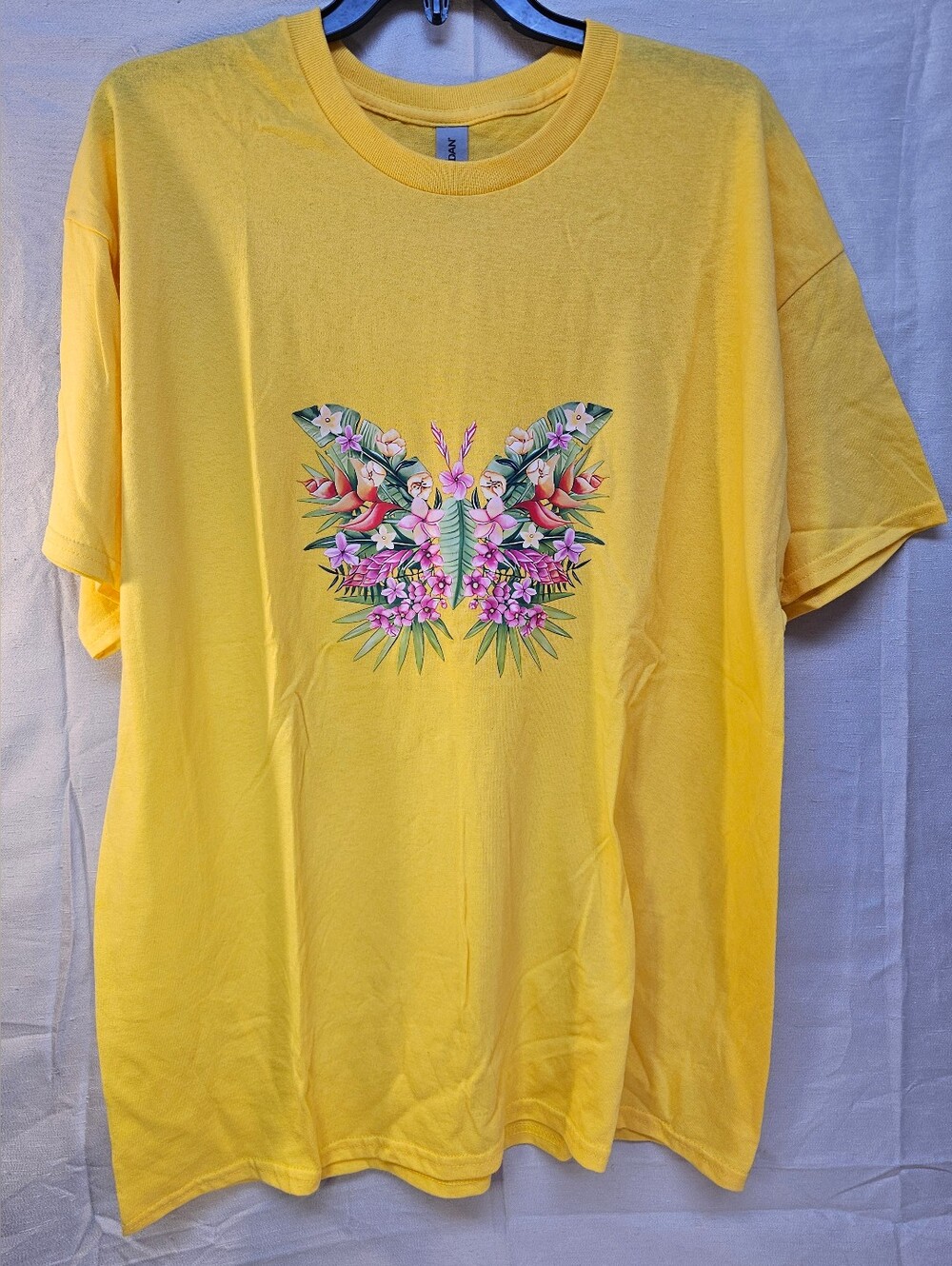 Yellow T-Shirt with Floral Butterfly Graphic Size XL